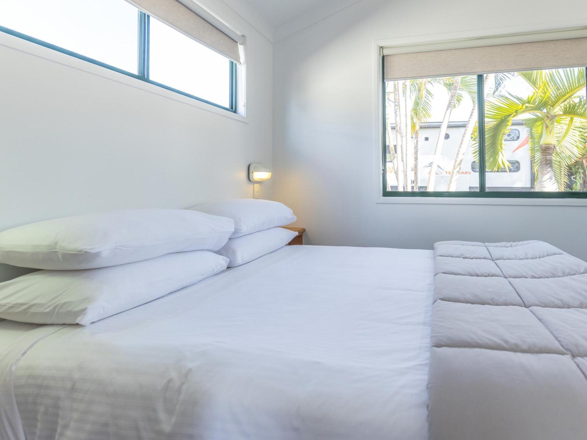 Nrma Bowen Beachfront Holiday Park Pokoj fotografie
