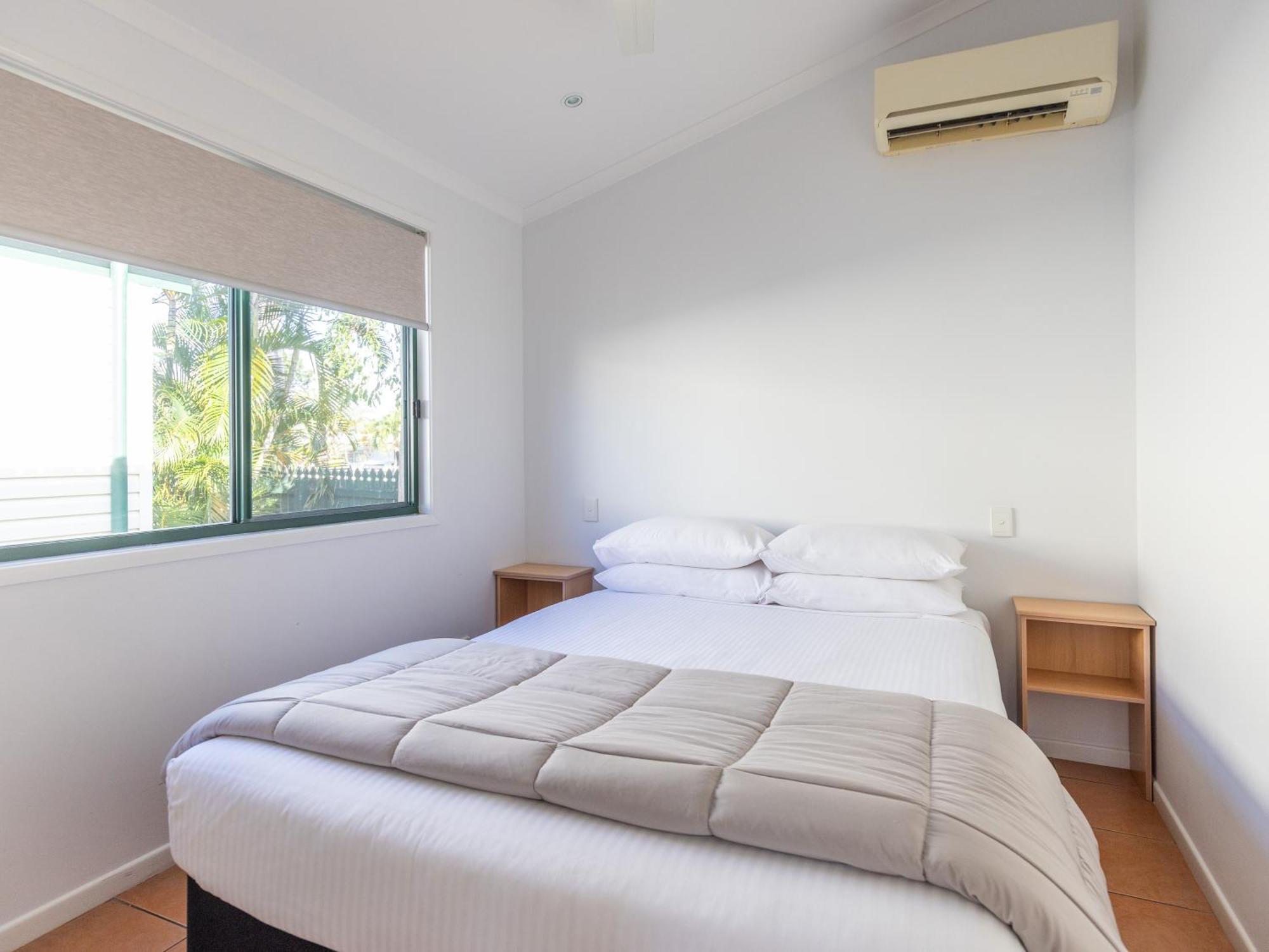 Nrma Bowen Beachfront Holiday Park Pokoj fotografie